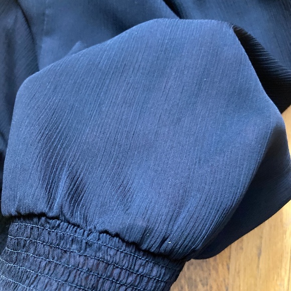 Guess One Shoulder Sleeveless Black Blouse Top Size Small - Picture 5 of 10